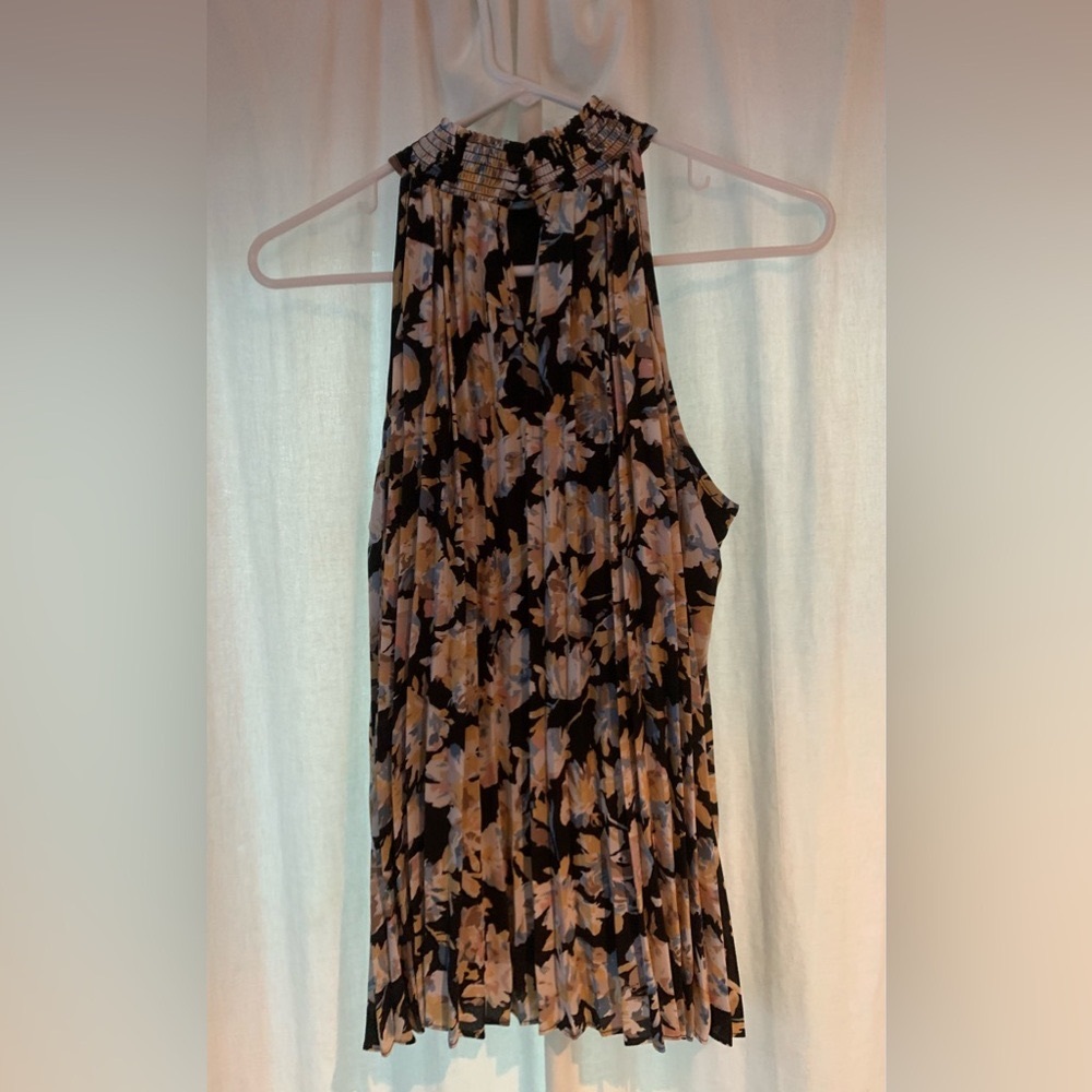 Pleated Tahari Top - Small - Floral Print